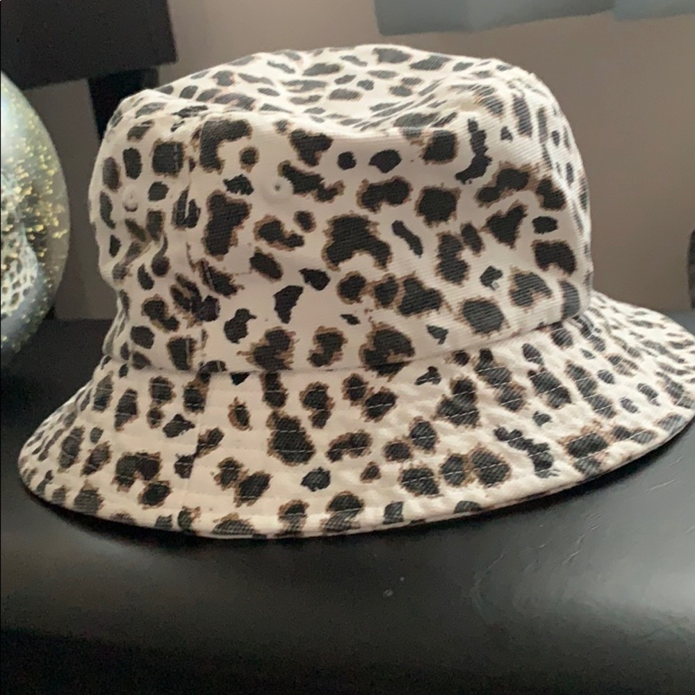 Women’s Hat Express